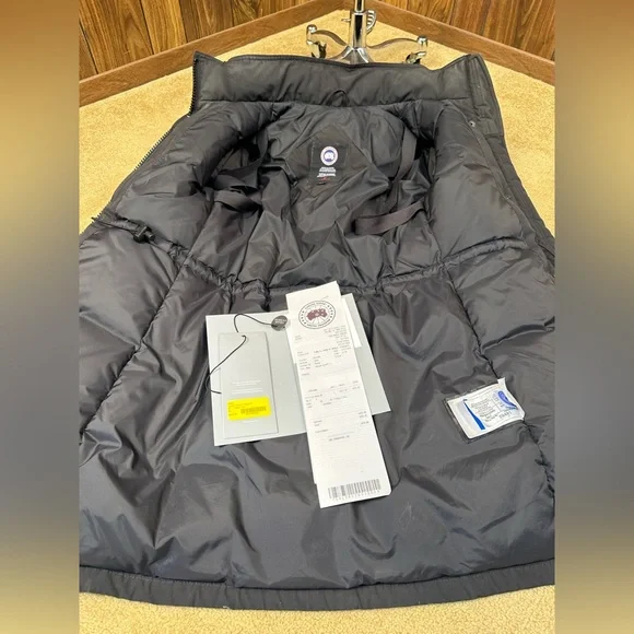 Canada Goose Arctic Program Ladies Trillium Parka HD Black Coyote Fur Trim Coat - Picture 11 of 15